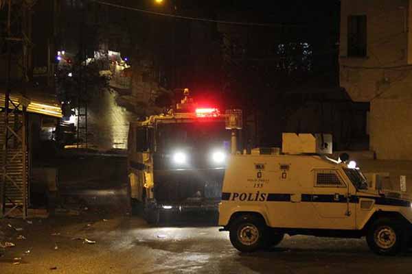 Gaziantep'te polisten TOMA'lı müdahale