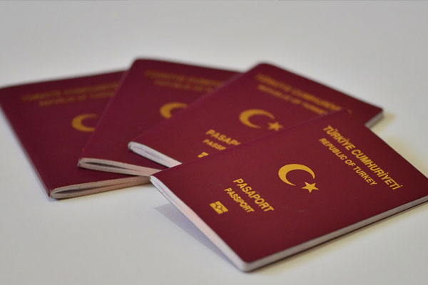 Üç şartı yerine getiren yabancılar Türk vatandaşı olabilecek