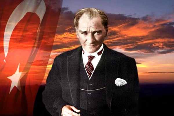 Diyarbakır, Mustafa Kemal Atatürk'ün şehre gelişinin 77. yılını kutladı