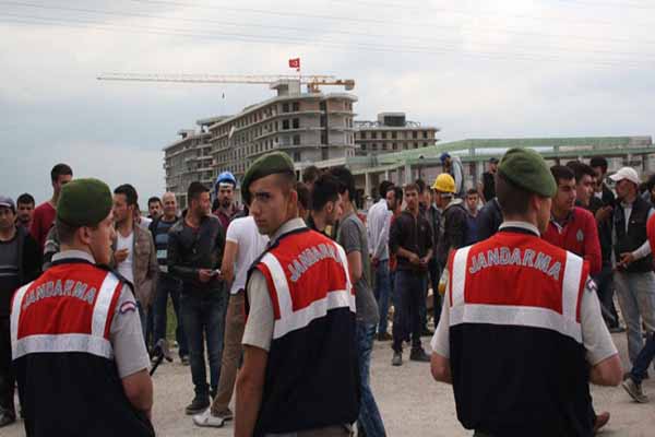 Afyonkarahisar'da HDP bayrağı gerginliği