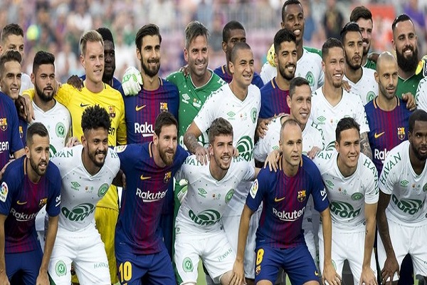 Barcelona rakibi Chapecoense'yi farklı yendi