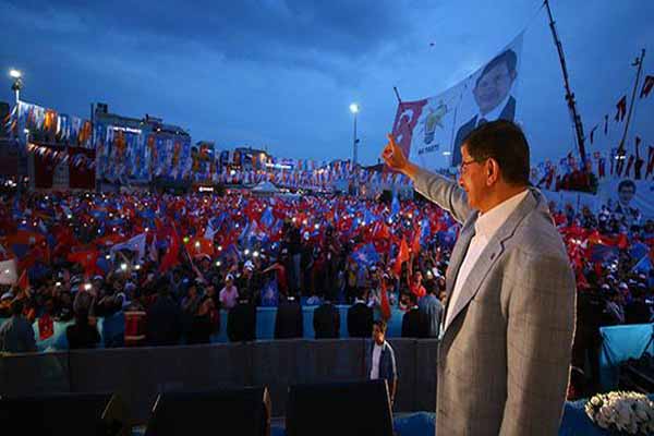 Başbakan Davutoğlu, balkon konuşmasında neler söyledi