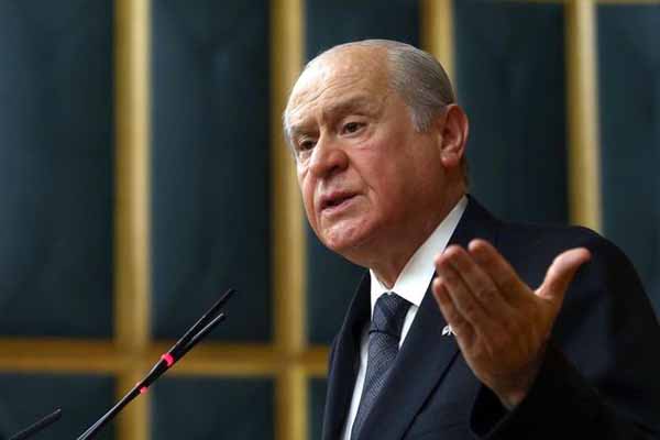 Devlet Bahçeli'den Başbakan Davutoğlu'na eleştiri