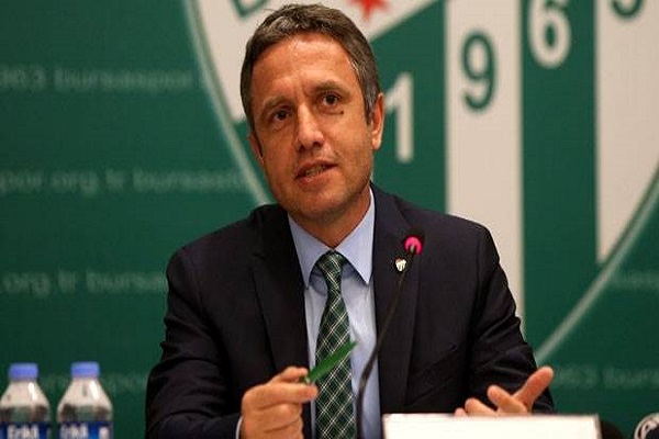Bursasporlu teknik direktör Mutlu Topçu istifa etti