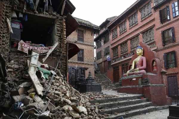Nepal'de ölü sayısı artıyor