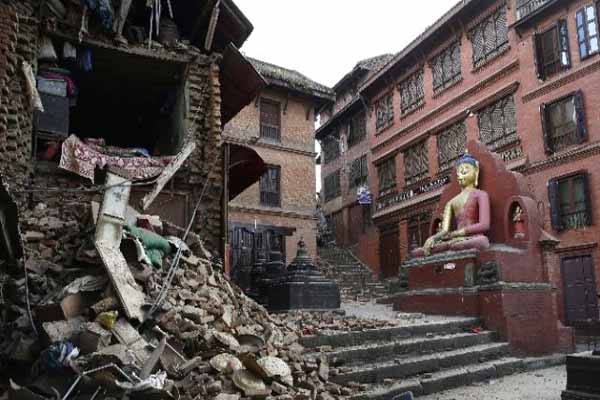 Nepal'de ölü sayısı artıyor