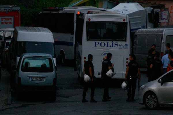 Okmeydanı'nda 5 kişi gözaltına alındı