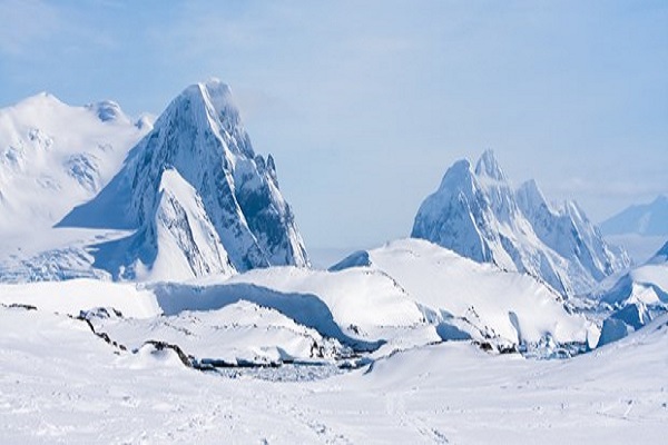 Antarktika'daki ozon tabakası küçülüyor