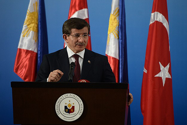 Başbakan Davutoğlu, 'Barışçıl ortamlar için çalışmaya devam edilecek'