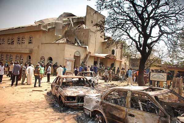 Boko Haram camiyi bombaladı, 100 kişi hayatını kaybetti