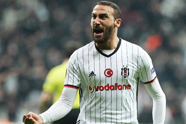 Şampiyonlar Liginden bomba Cenk Tosun paylaşımı