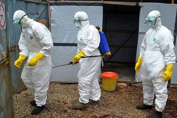 Ebola Batı Afrika'da yayılmaya devam ediyor