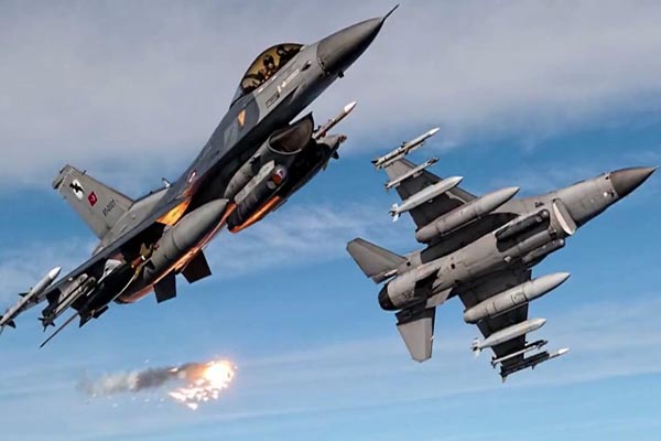 F-16'lar sınıra havalandı