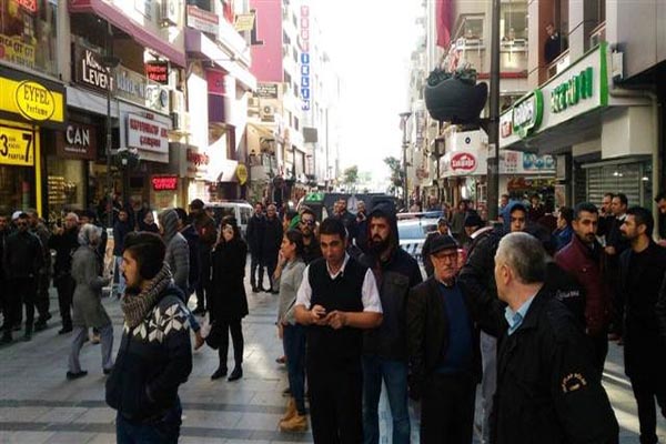 İzmir'de korkutan bomba ihbarı asılsız çıktı