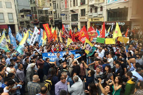 Kobani protestoları devam ediyor