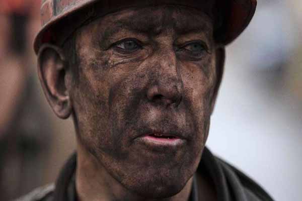 Ukrayna'da ölen madenciler için milli yas ilan edildi