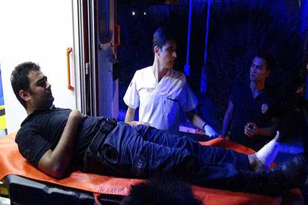 Mersin'de 2'si polis 4 kişi yaralandı
