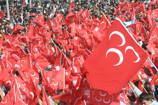MHP'de toplu istifa dalgası sürüyor