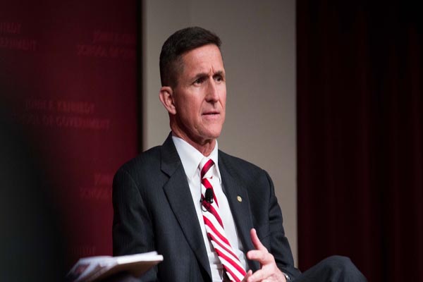 Trump'ın istihbarat başdanışmanı Flynn "Gülen'in Usame Bin Ladin'den farkı yok"