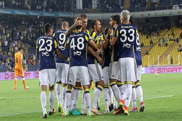 Fenerbahçe Grasshoppers'ı mağlup ederek avantaj sağladı