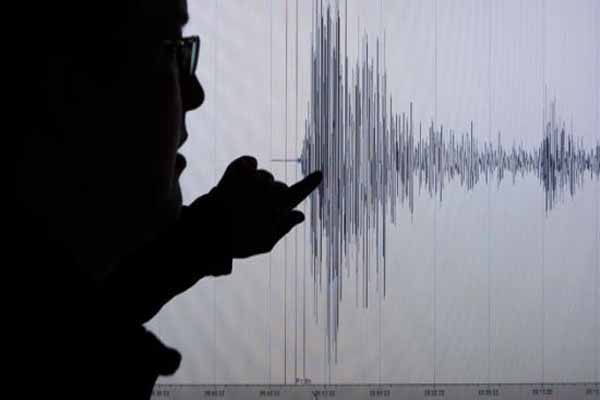 Antalya'da, şiddetinde deprem meydana geldi