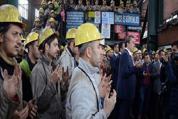 Maden faciasında hayatını kaybeden 30 işçi için anma töreni