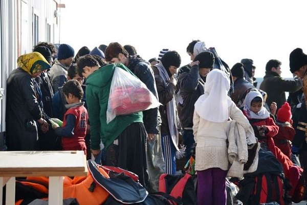 Yasa dışı yollarla yurt dışına geçmek isteyen 18 kaçak yakalandı