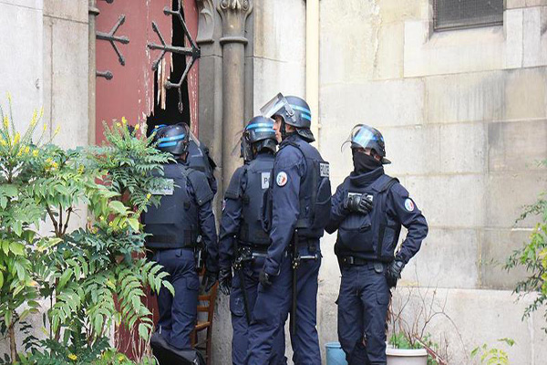 Fransa'da terör saldırısı önlendi, 7 kişi gözaltında