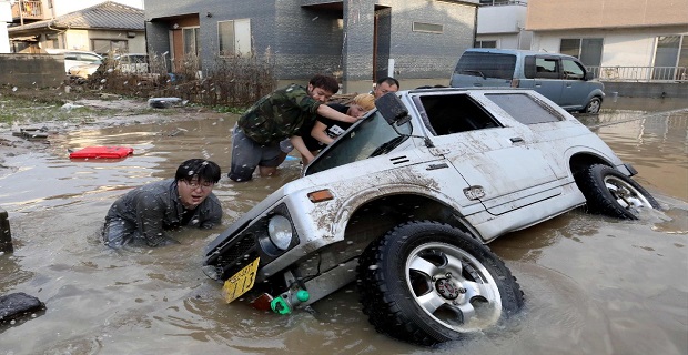 Japonya'da 100 kişi büyük felakette can verdi