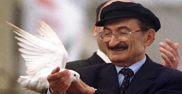 Eski Başbakan Bülent Ecevit vefatının 12. yılında anılıyor