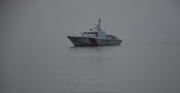 İzmir'de göçmen teknesi battı, kayıplar var
