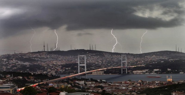 Meteoroloji'den çok önemli uyarı 'Sağanak ve fırtına geliyor'