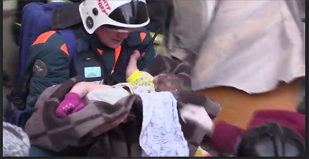 Rusya'daki patlamada 11 aylık bebeğin mucize kurtuluşu