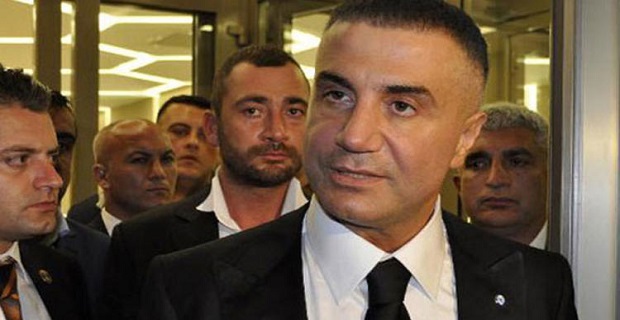 Silahlanma çağrısı yapan Sedat Peker hakkında soruşturma başlatıldı