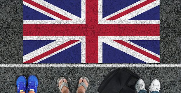 İngiltere göçmen yasalarını değiştiriyor: İş teklifi ve İngilizce bilgisi zorunlu hale geliyor