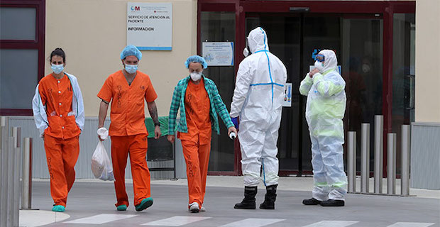 İspanya'da 12 bin 298 sağlık çalışanı koronaya yakalandı