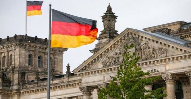 Almanya yurt dışı seyahat yasağını 14 Haziran'a kadar uzattı