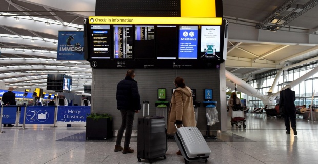 Birleşik Krallık'tan Türkiye'ye doğrudan uçuşla seyahat edilmesine yönelik COVID-19 kısıtlamaları kaldırıldı