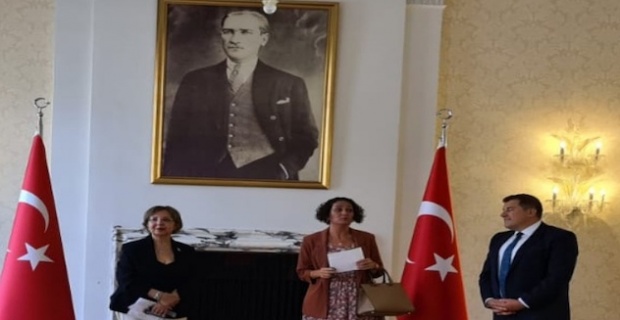İngiltere Kıbrıs Türk Dernekleri Konseyi’nden TC Londra Büyükelçiliği’ne Şükran Ziyareti