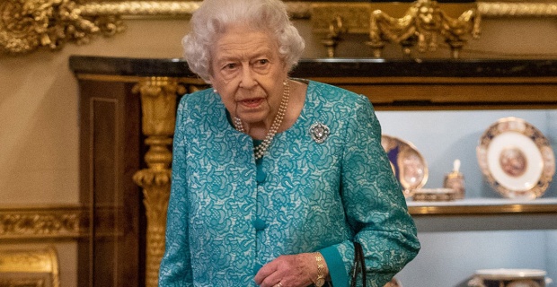 İngiliz Kraliçesi'nin sağlığı son durum ? 1. Dünya Savaşı'nda ölenler için düzenlenen anma törenine katılamadı