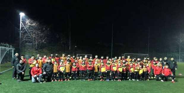 Göztepe Londra Futbol Akademisi'nden görkemli bir yeni yıl tatil töreni