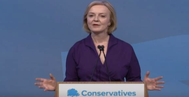 İngiltere'de Liz Truss yarın başbakanlığı devralacak 