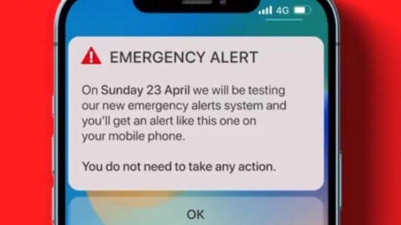 İngiltere'de acil durum uyarı sistemini test için cep telefonlarına bildirim gönderildi