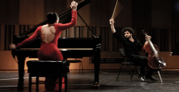 Cellist Jamal Aliyev ve piyanist Ece Dağıstan'dan Libertango teklisi