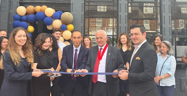 İngiltere'nin yeni sağlık merkezi Terapi Londra açıldı