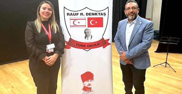 Londra Rauf Raif Denktaṣ Türk Okulunda Atatürk haftası kutlandı