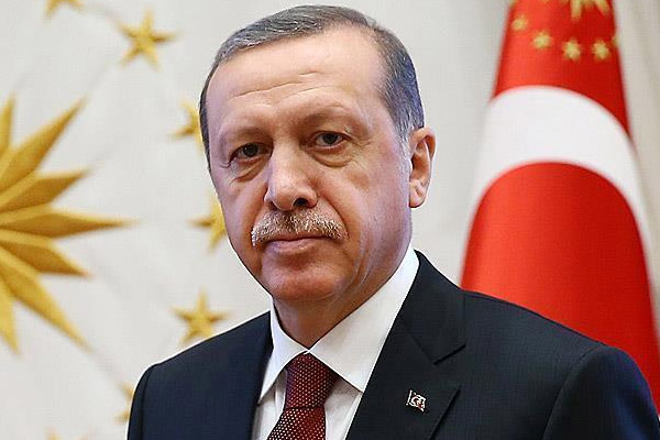 Cumhurbaşkanı Erdoğan ile Reha Beyoğlu benzerliği görenleri şok etti