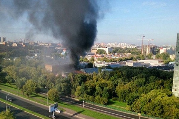 Moskova'da büyük yangın, çok sayıda ölü ve yaralı var