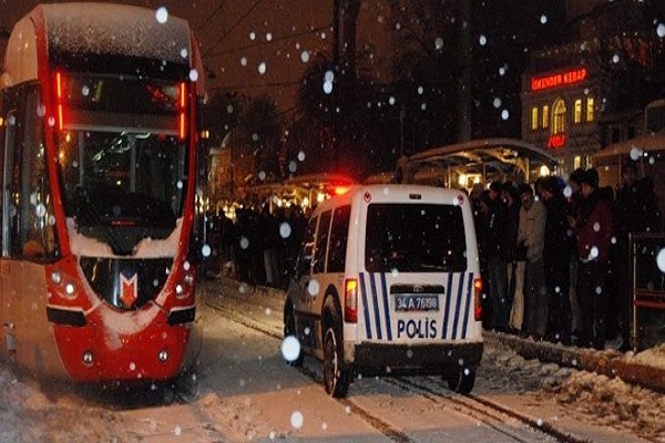 İstanbul'da yılbaşı gecesi şüpheli paket alarmı