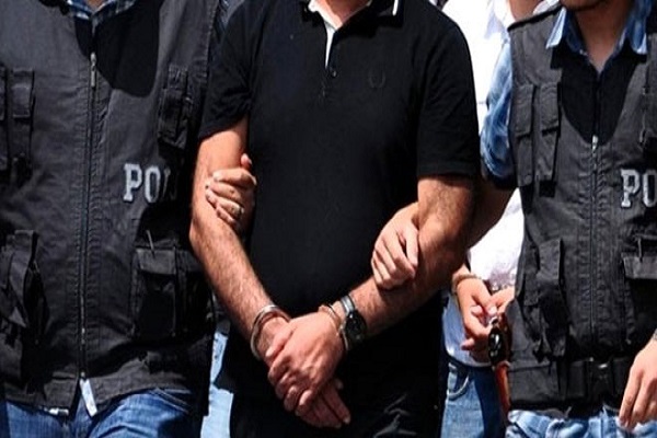 Adana merkezli FETÖ operasyonda 30 kişi gözaltına alındı